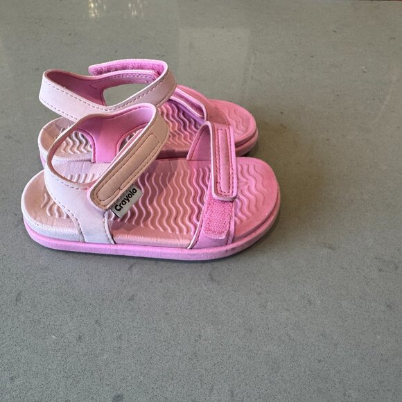 Native Charley Crayola Block Sandal in Awesome Pink size C7 - Picture 4 of 6